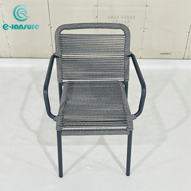 Kerusi Taman Hitam Perabot Baharu yang Bergaya dengan Tempat Letak Tangan Boleh Ditindan