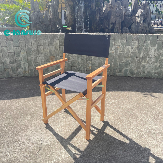 Kerusi Lipat Luar Bergaya Dan Selesa Bingkai Aluminium Dengan Kerusi Pengarah Kemasan Kayu Untuk Taman