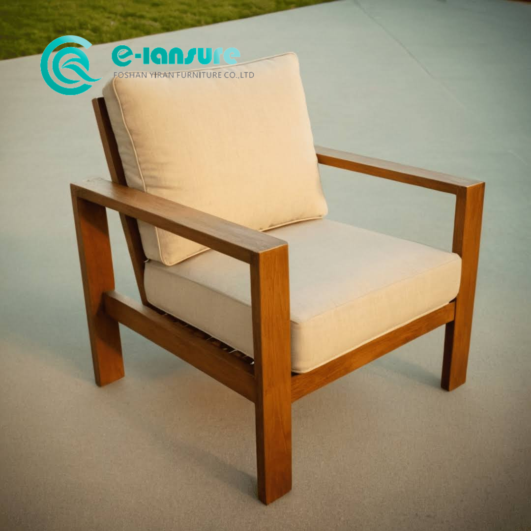 Jati vs Aluminium vs Tali: Bahan Mana yang Terbaik untuk Sofa Luar Ruangan?