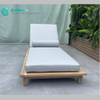 Eenvoudige Styl Buitelug Tuinmeubels Teak Hout Raam Ligstoel Soliede hout Sonbed Patio Swembad Chaise Lounge Stoel vir Villa Oord