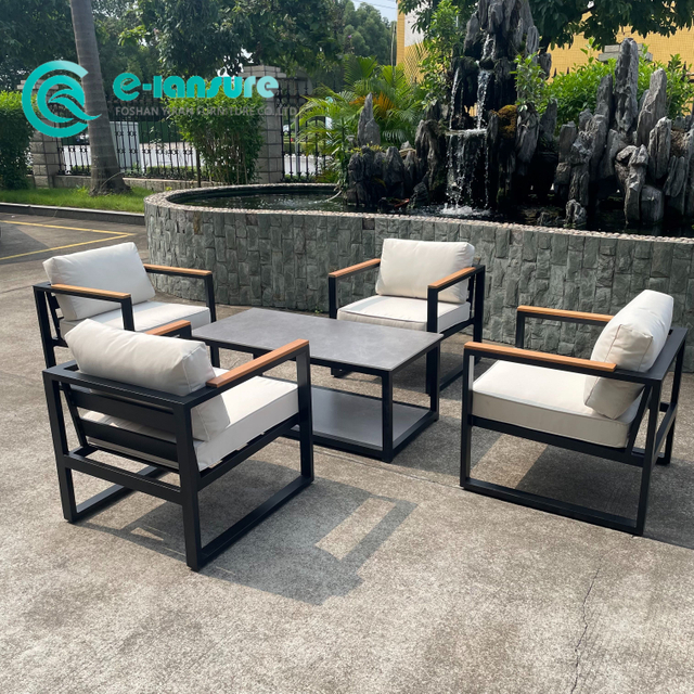 Factory Modern Sofa Furniture Որակյալ ալյումինե շրջանակի բազմոց փայտե բազկաթոռով Բազմոցների հավաքածու Տան պարտեզի բակի համար