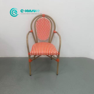 Tvornički izravni vanjski namještaj za blagovaonicu Aluminijski okvir Blagovaonska stolica s tkanim ratanom Patio Rattan 2+1 Blagovaonski set za kućnu vilu Restoran