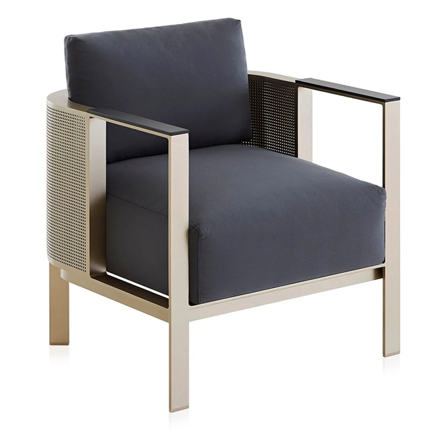 Seti ya seti 4 za sofa za alumini za nje zilizopigwa brashi