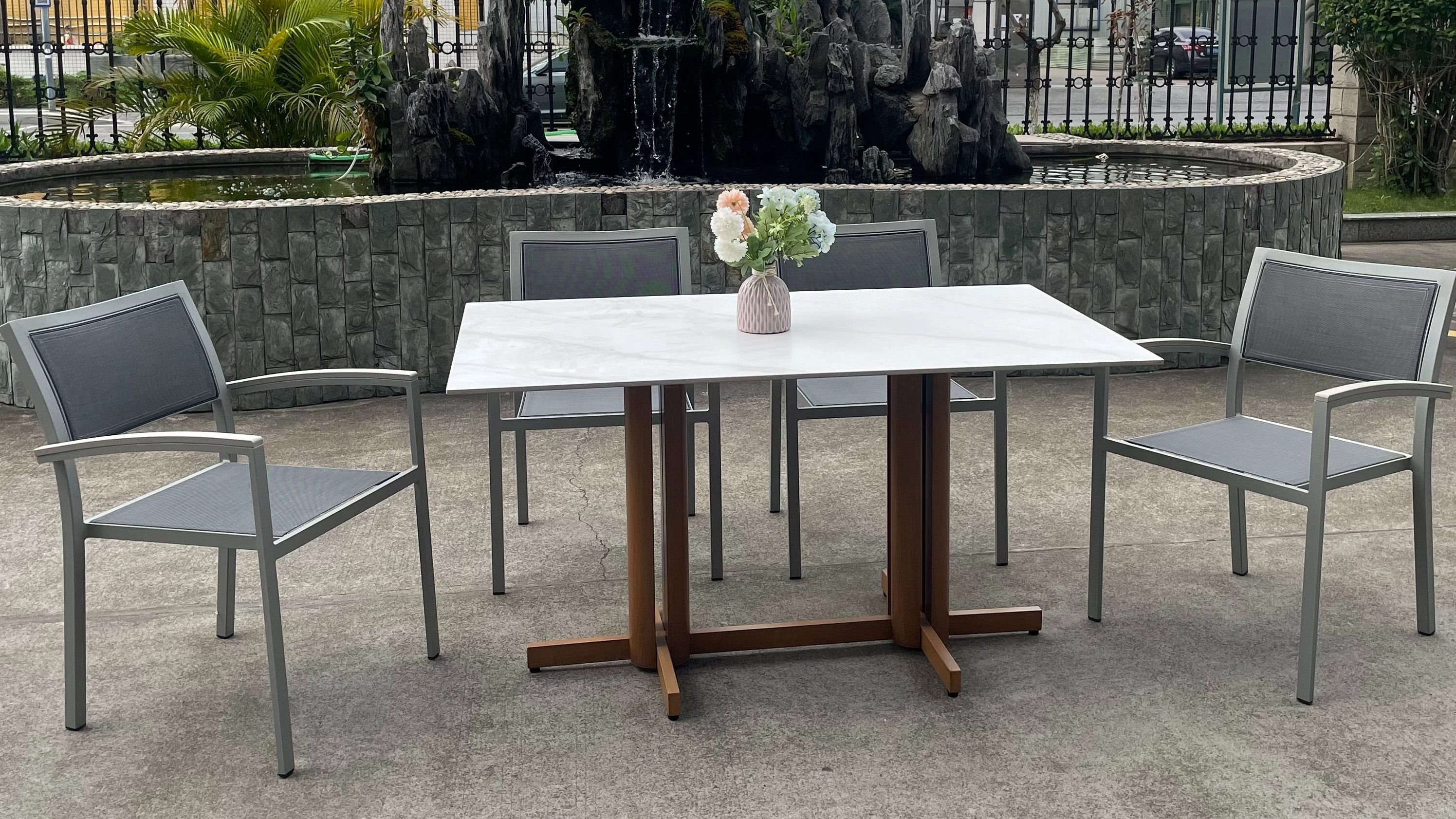 De ce este at&acirc;t de scumpă mobila bună de terasă?