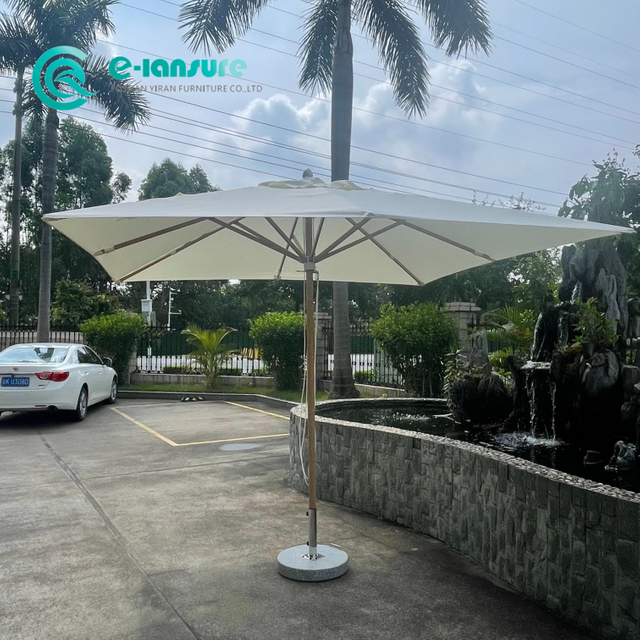 Fr&aacute;ma Al&uacute;manam Trosc&aacute;n Gaird&iacute;n Ardchaighde&aacute;in le Cr&iacute;ochn&uacute; Adhmaid Patio Umbrella Cearn&oacute;g Uiscedh&iacute;onach Tr&aacute; Parasol le haghaidh Cl&oacute;s Allamuigh