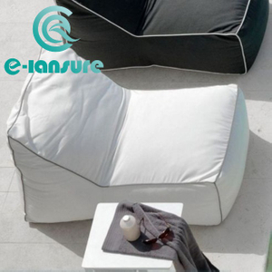 Диван-мішок біля басейну на відкритому повітрі, стійкий до атмосферних впливів диван-крісло для відпочинку, балкон, підлога, диван-ліжко для курортного пляжу