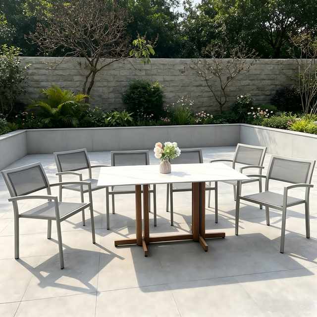 Mobilier elegant pentru sufragerie &icirc;n aer liber Scaun de sufragerie cu cadru de aluminiu cu cotieră din placaj și masă de sufragerie cu bază de finisaj din lemn pentru restaurant cu terasă