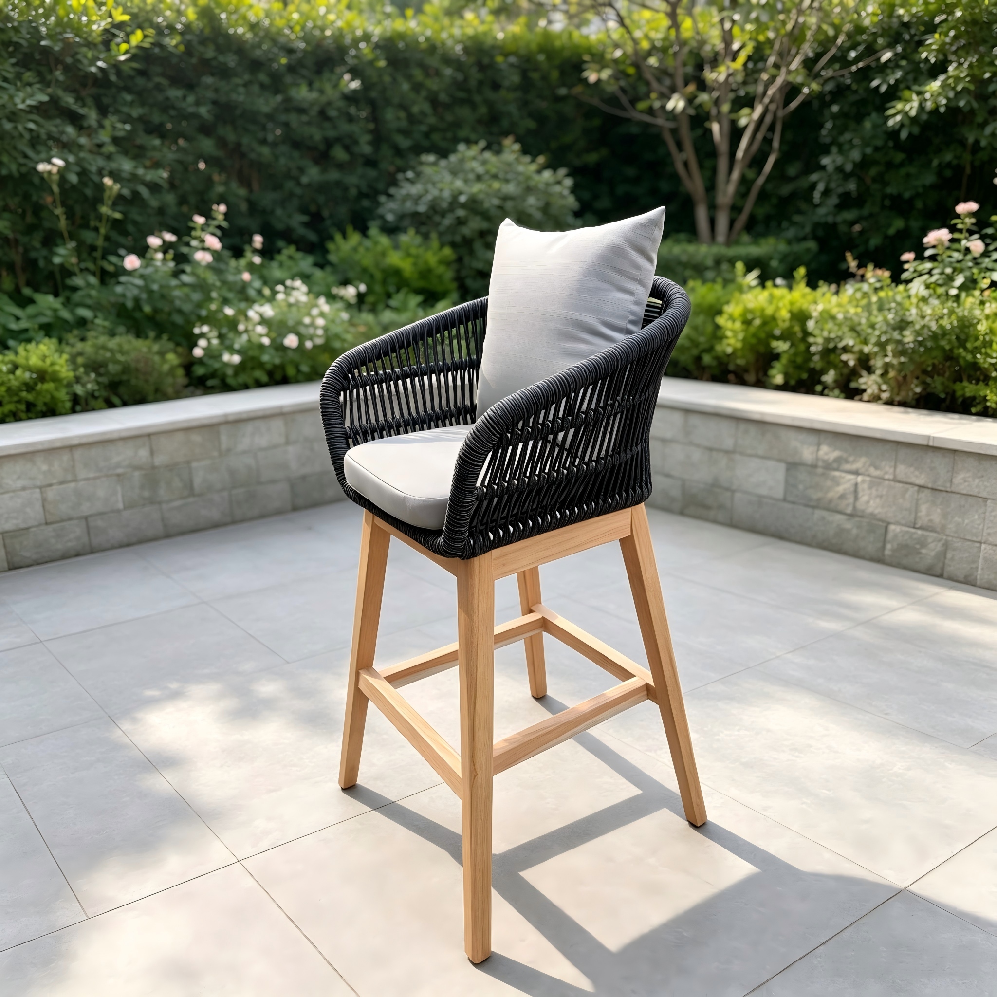  Outdoor-Garten-Barm&ouml;bel, Teakholz, hohe R&uuml;ckenlehne, grauer Seil-Barhocker, Stuhl mit Kissen f&uuml;r Zuhause, Innenhof, Terrasse