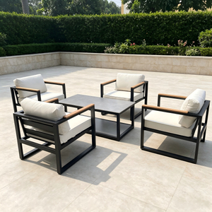 Factory Modern Sofa Furniture Որակյալ ալյումինե շրջանակի բազմոց փայտե բազկաթոռով Բազմոցների հավաքածու Տան պարտեզի բակի համար